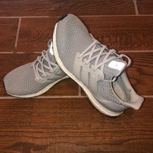 Like new men’s Ultra Boost